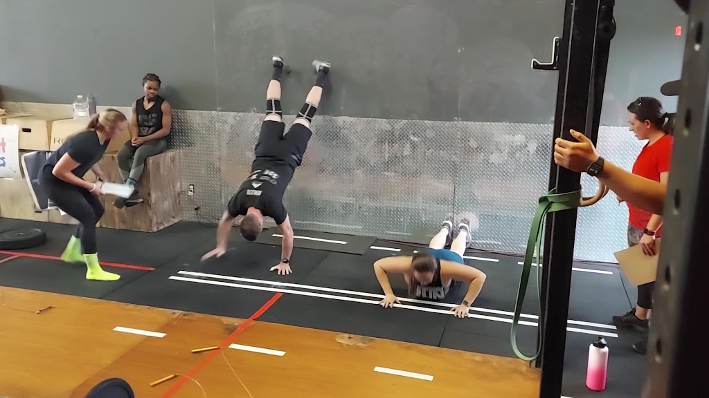  CrossFit Broken Chains