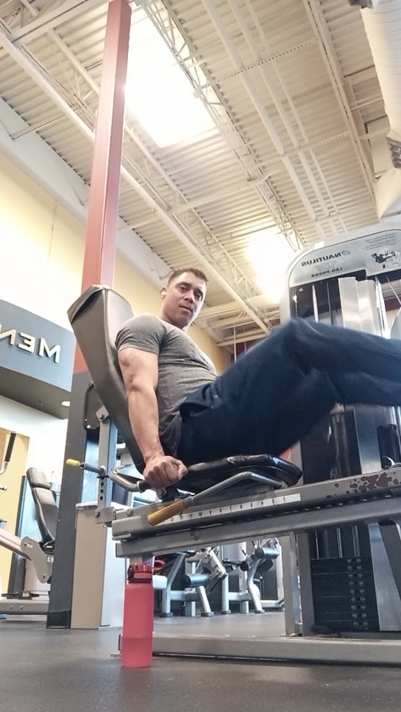  Gold's Gym San Antonio Fiesta Trails