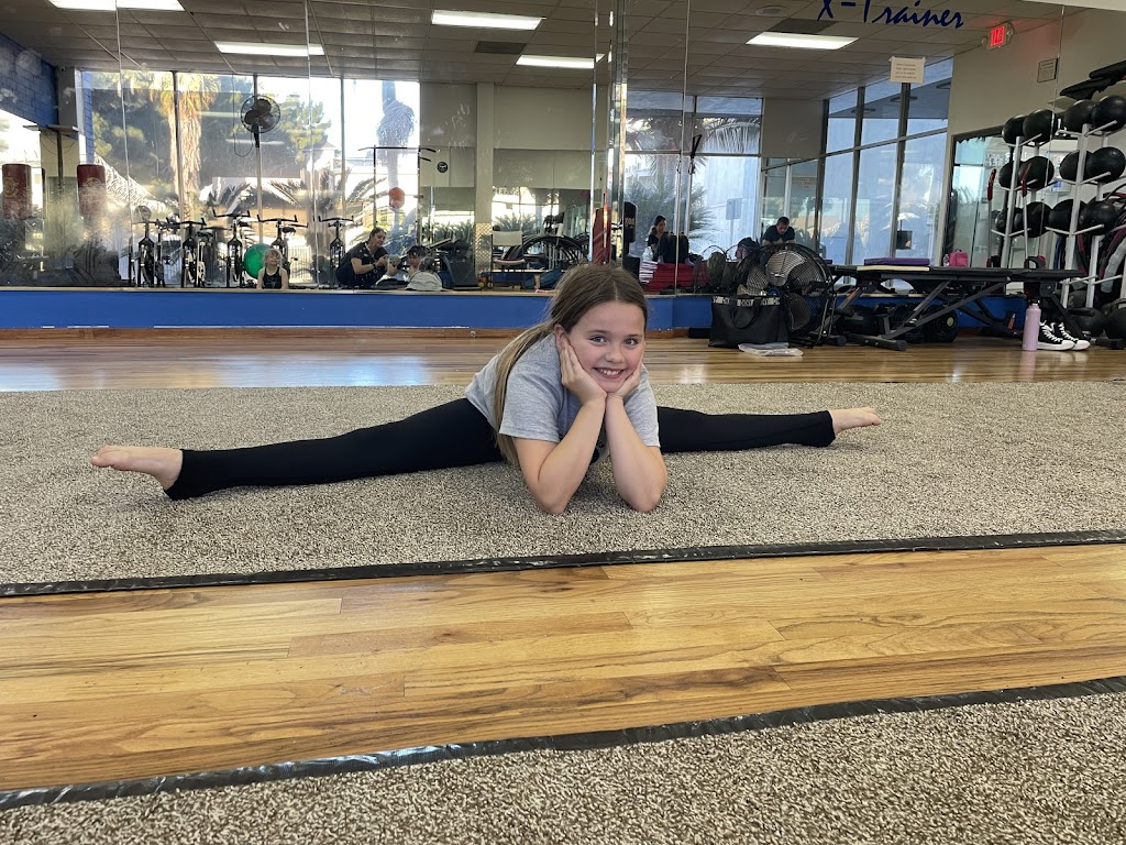  Kid's Rhythmic Gymnastics , stretching for kids