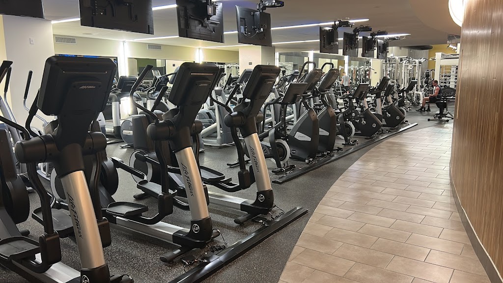  Equinox Tysons Corner