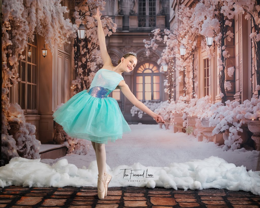  Theatre School of Dance