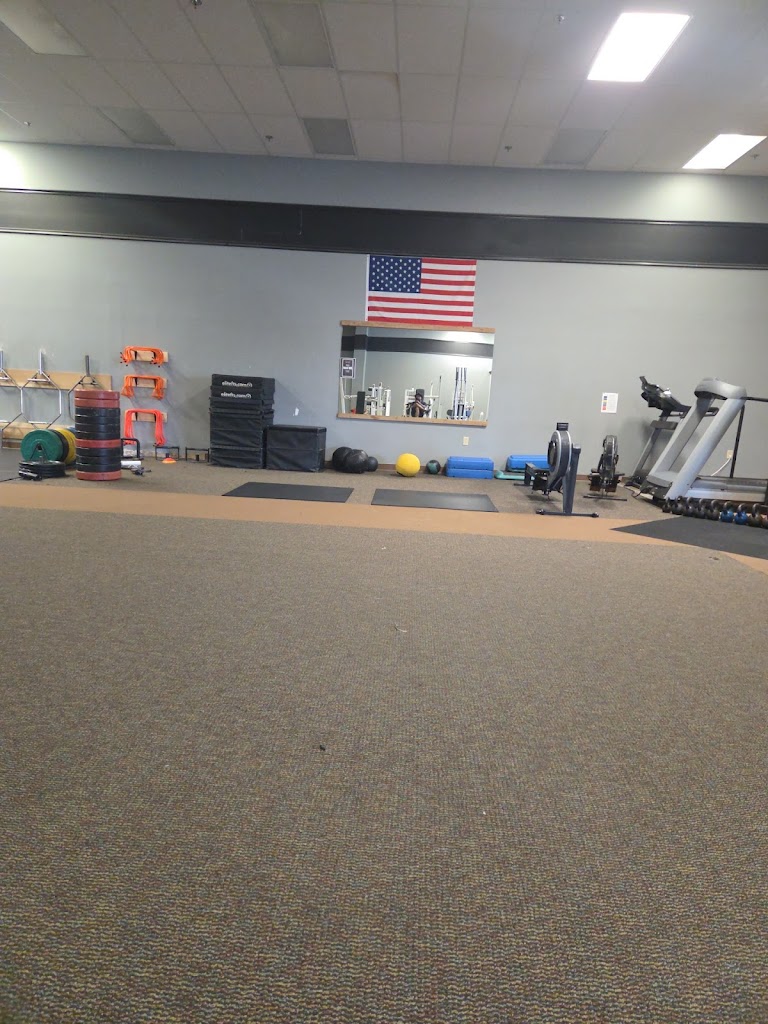  Iron Athlete Gym