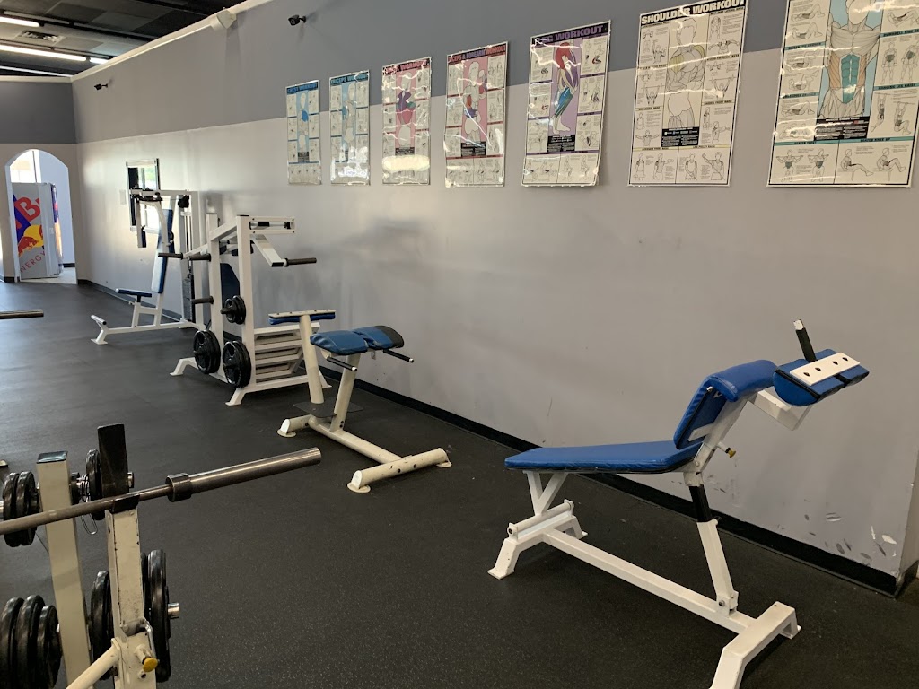  Select Fitness & Tanning