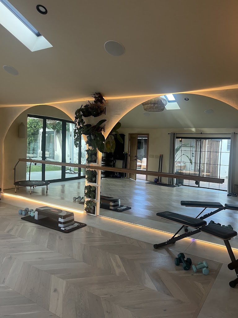  Efi Fit | Zen Boutique Fitness Studio