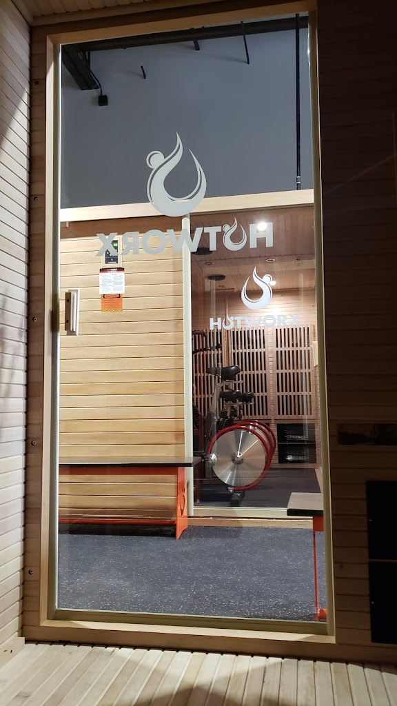  HOTWORX - Roseville, CA - Campus Oaks