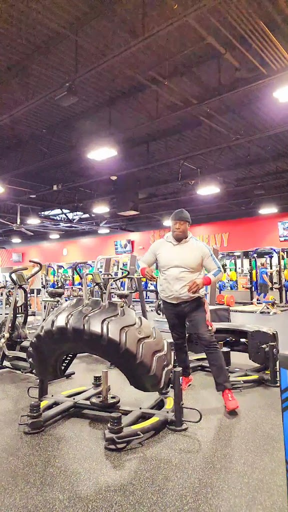  Crunch Fitness - Fargo