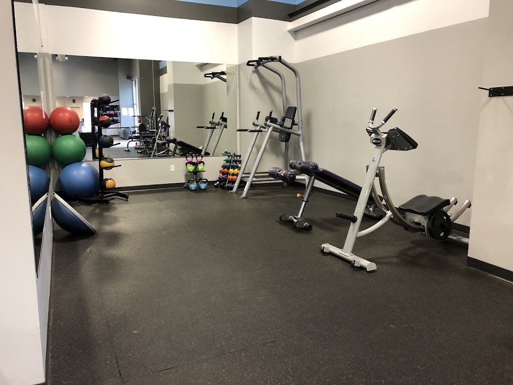  Crunch Fitness - Petal