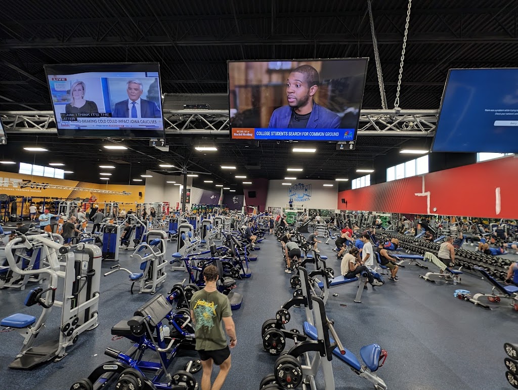  Crunch Fitness - Lakewood Ranch