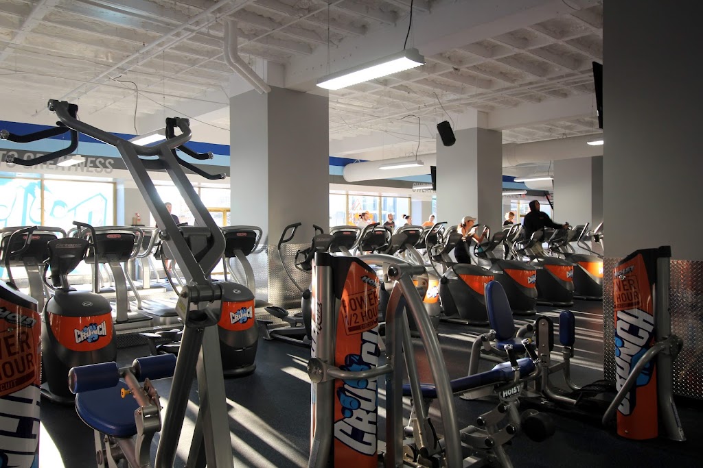  Crunch Fitness - Scotts Addition