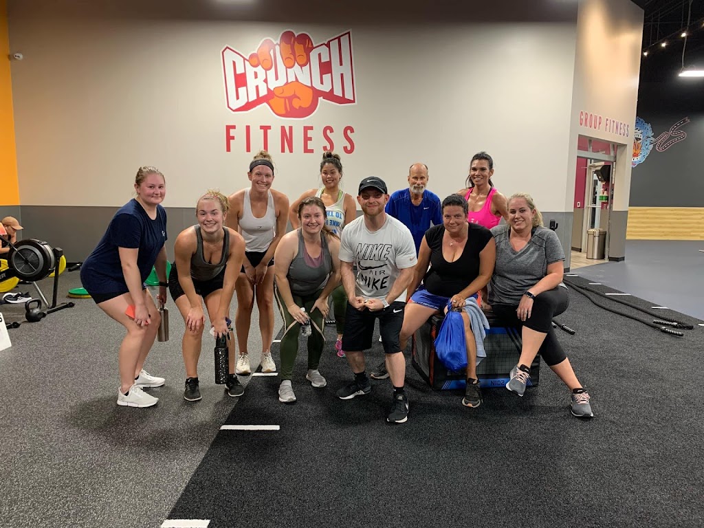  Crunch Fitness - Harbour Village