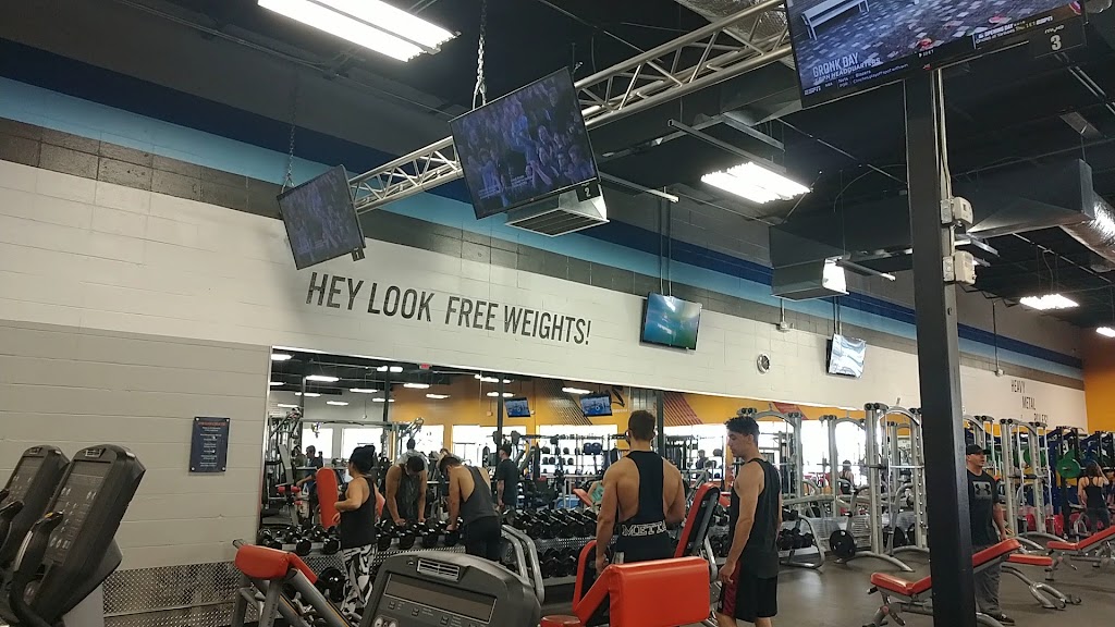  Crunch Fitness - D'Iberville