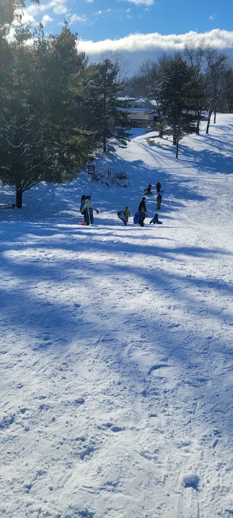  Knollwood Country Club