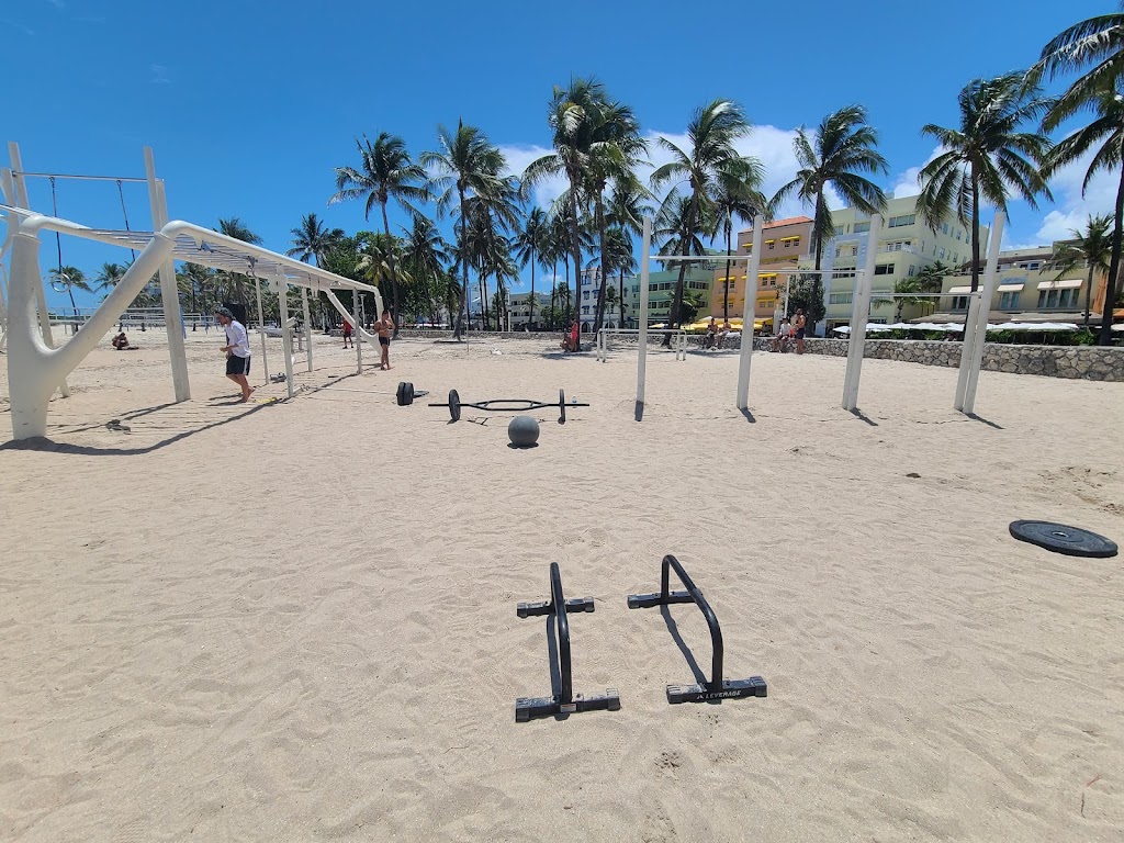  Muscle Beach South Beach