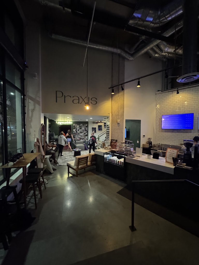  Praxis Yoga & Cafe
