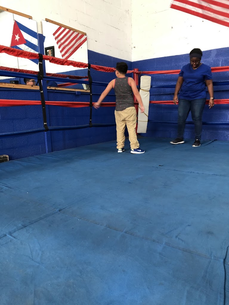  RB Titi Boxing Gym