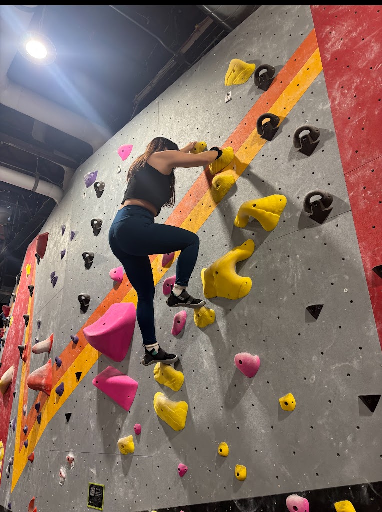  FA Climbing Station Square