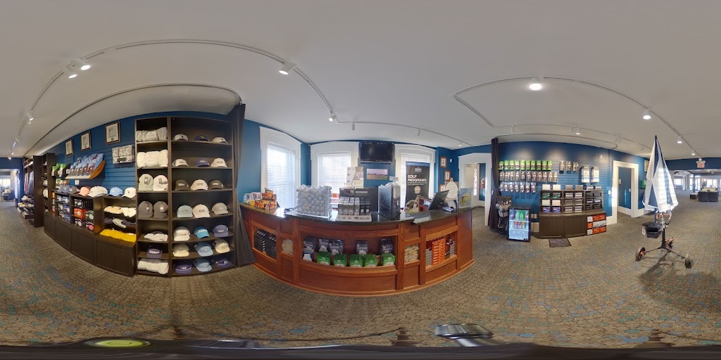  Lake Forest Golf Club