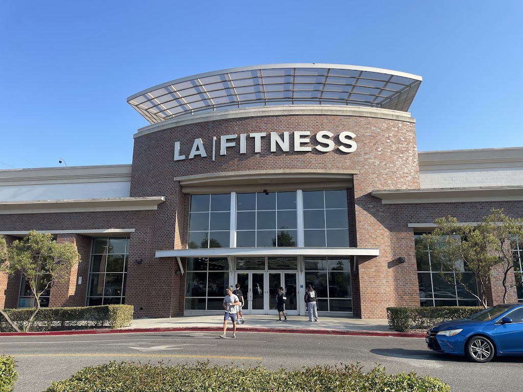  LA Fitness