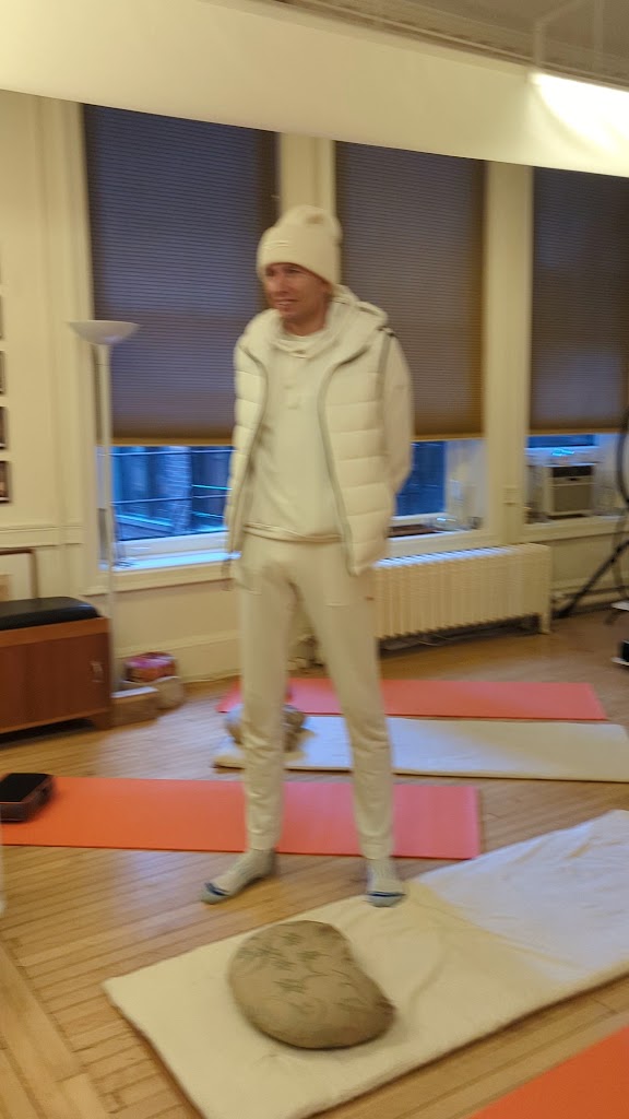  Kundalini Yoga In the Loop (KYL)