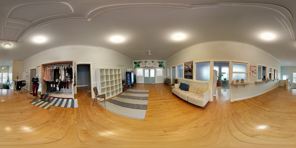  Courtney Peper Pilates-The Body Space