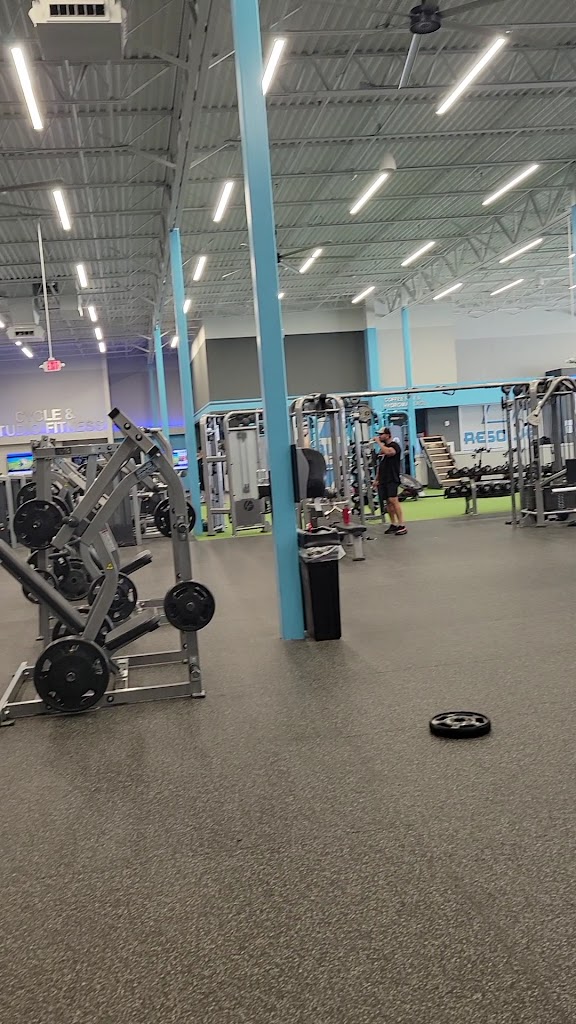  CLUB4 Fitness Harvey