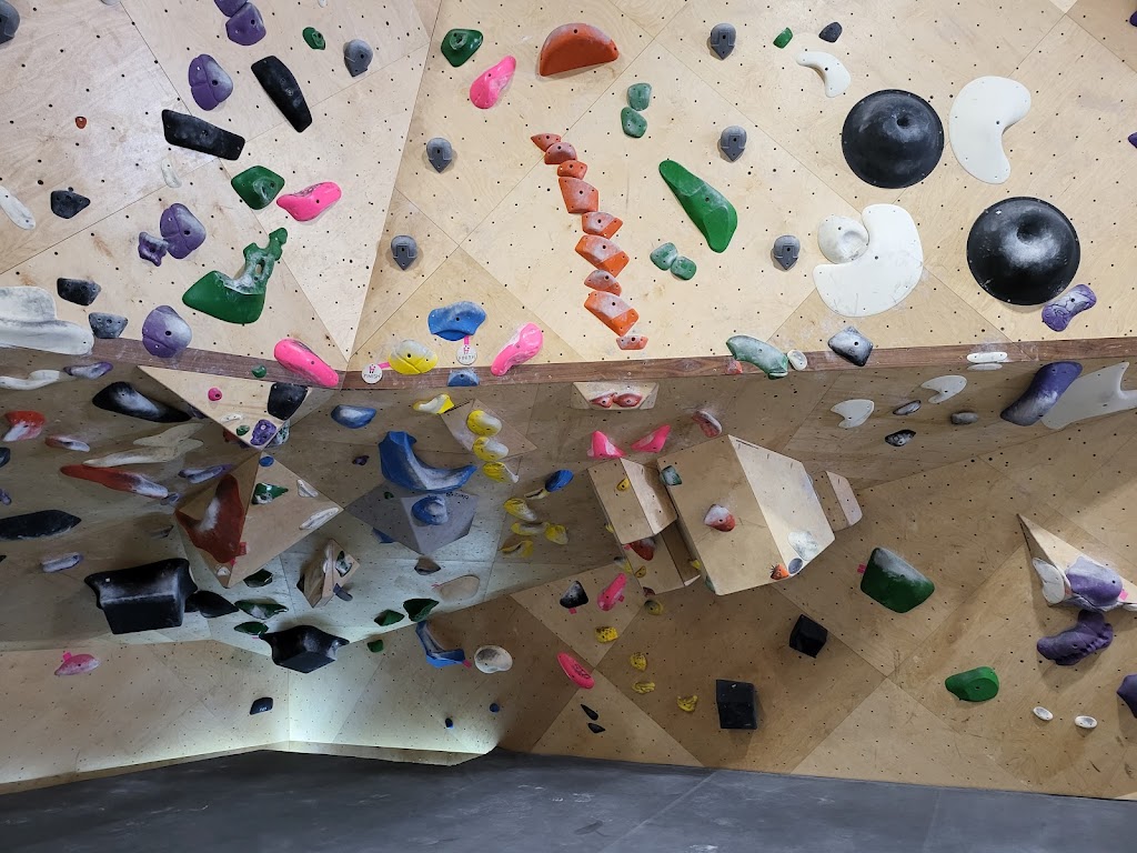  HiClimb | Rock Climbing and Yoga