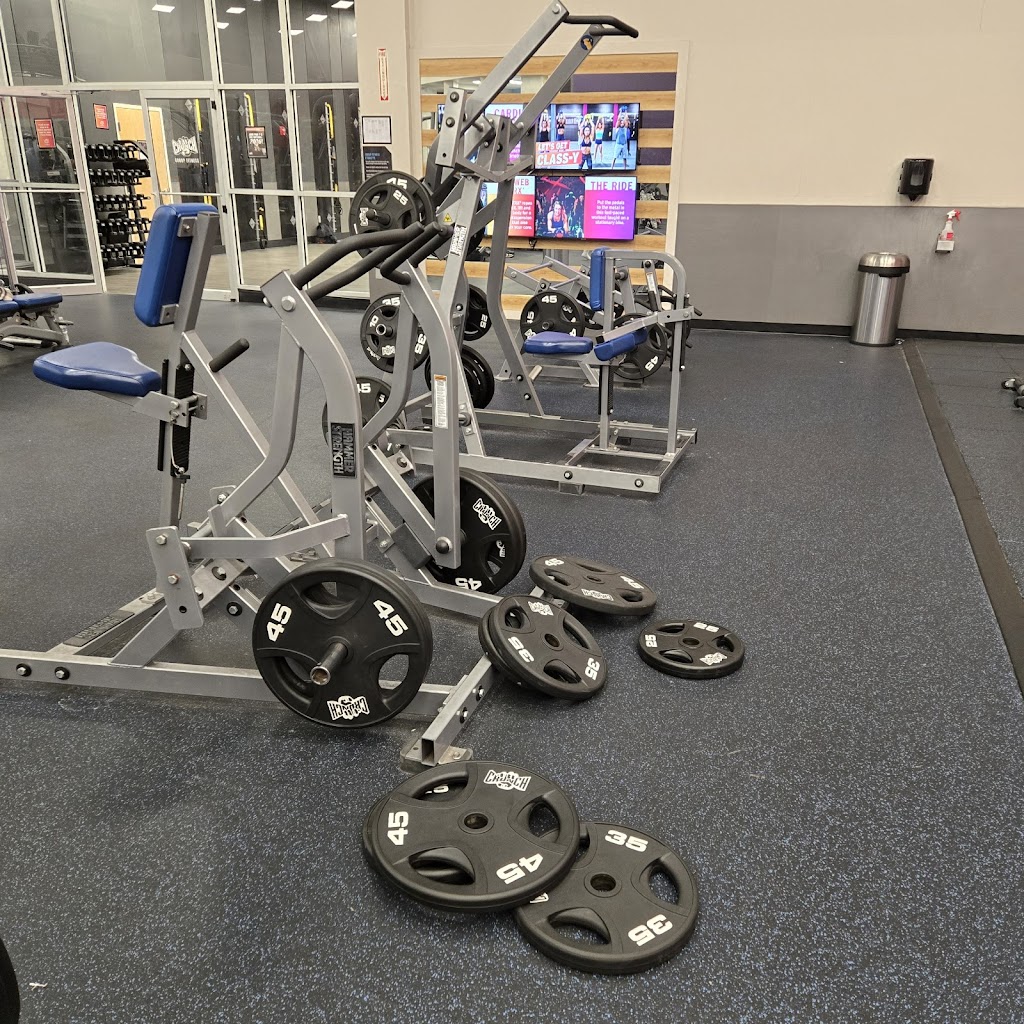  Crunch Fitness - Keystone