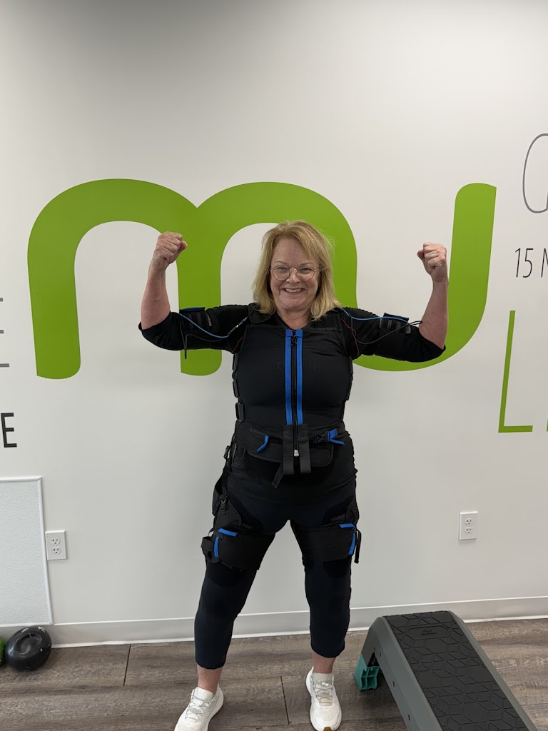  Manduu Birmingham EMS Fitness