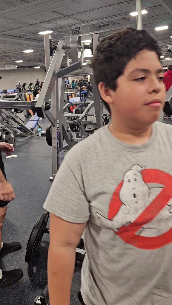  Crunch Fitness - Michigan Road