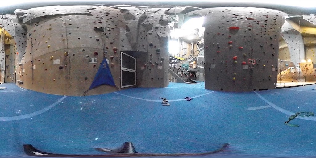  Carabiner's Climbing & Fitness