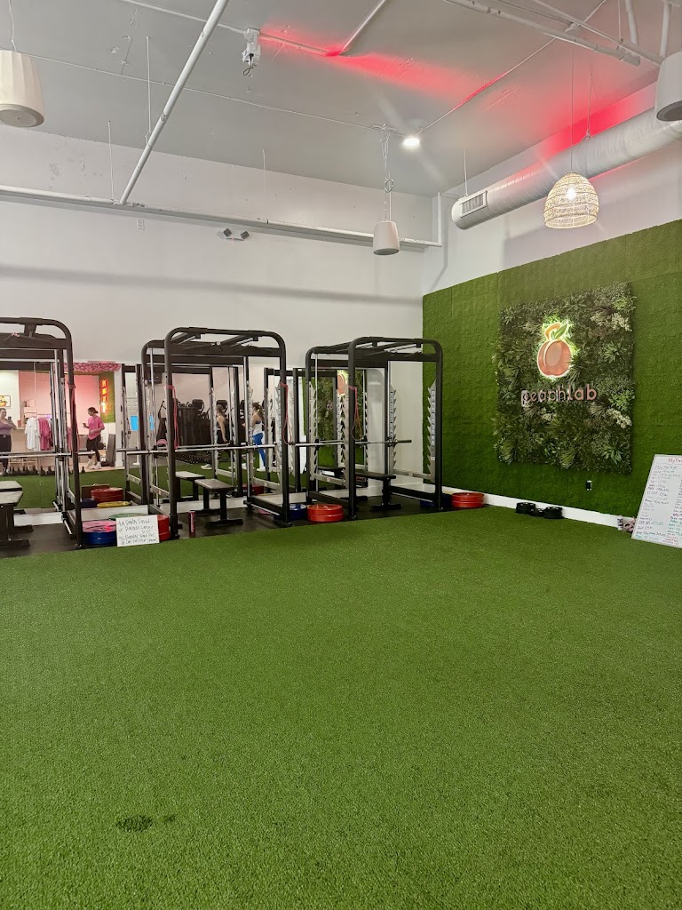  Peach Lab Charleston Downtown