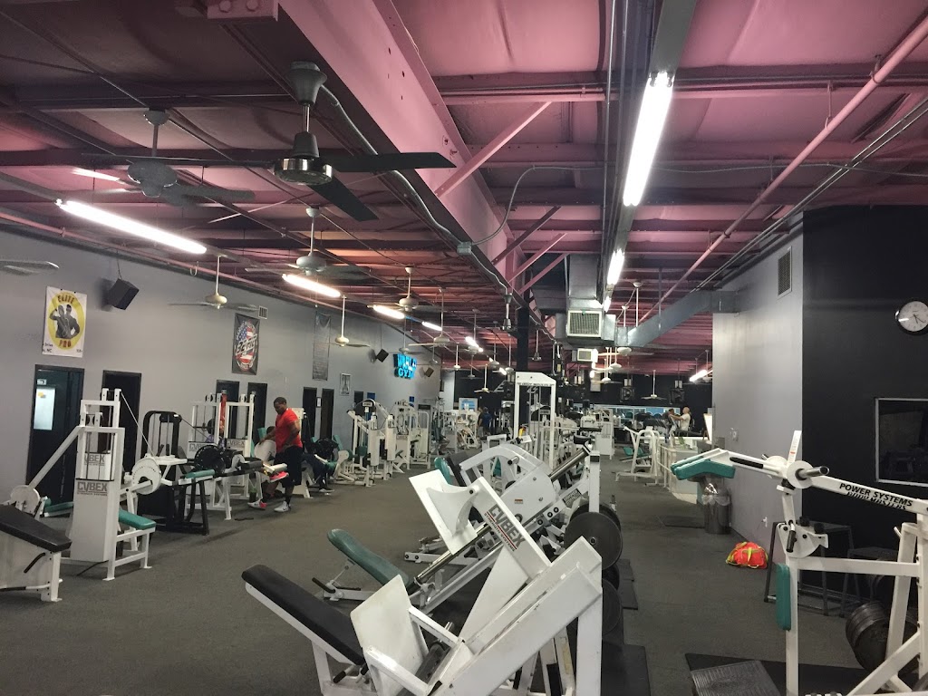  World Gym Fayetteville