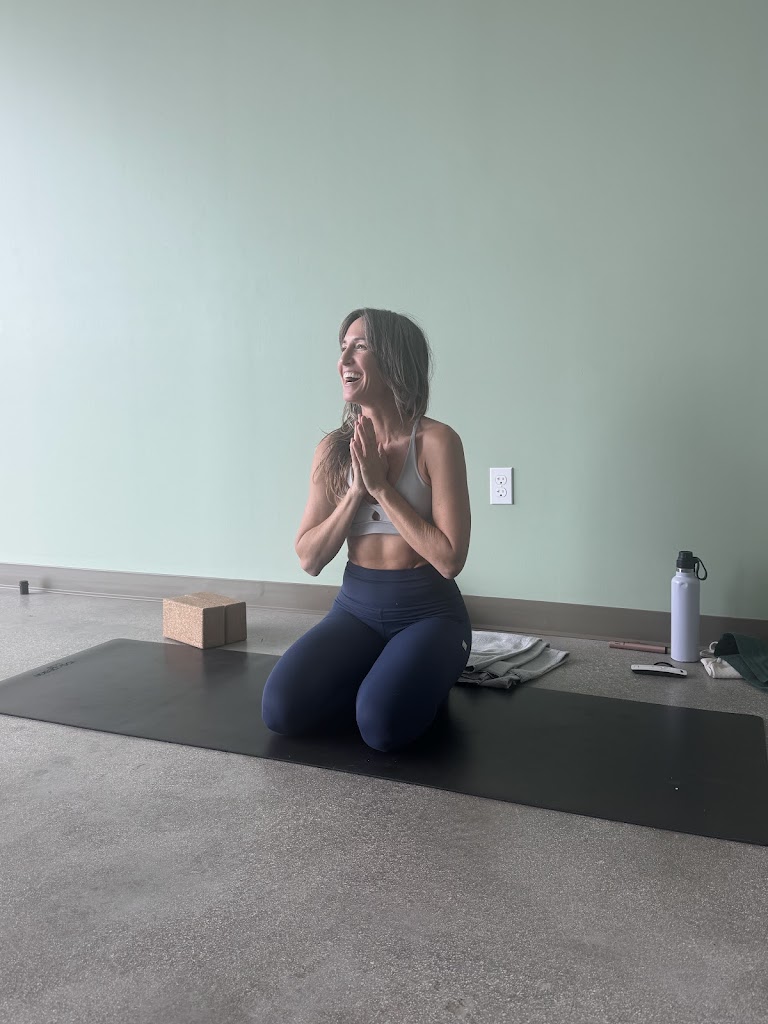  Dandelight Yoga Studio