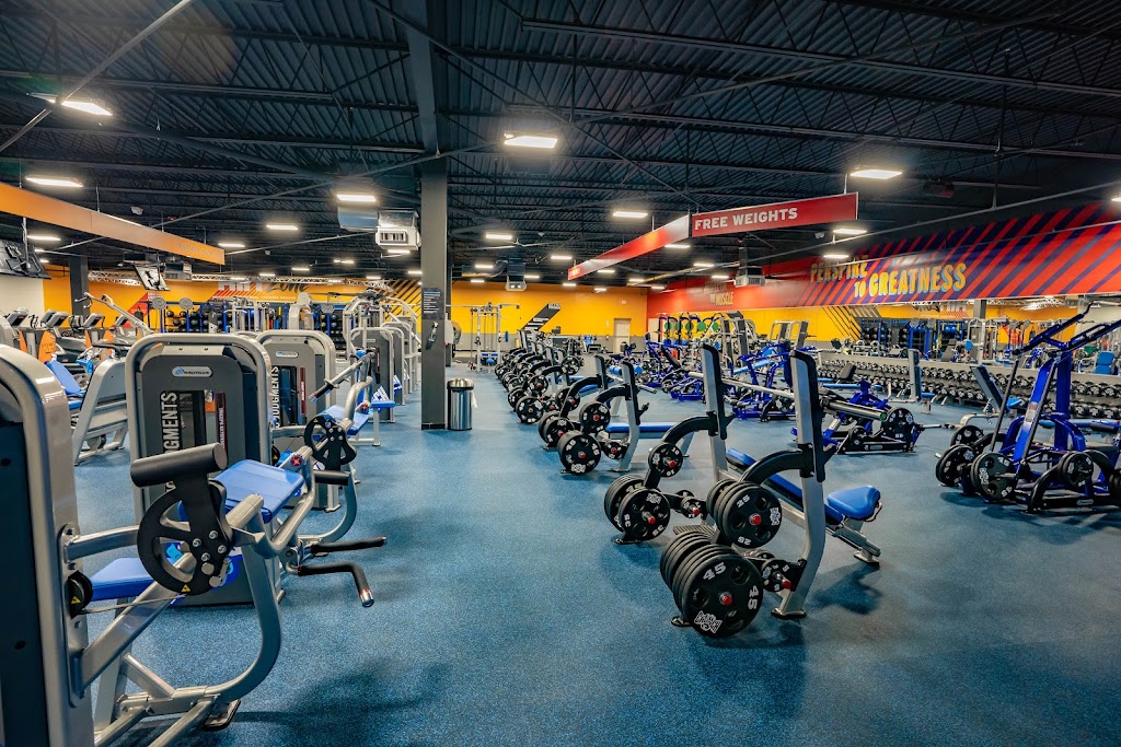  Crunch Fitness - Dewitt