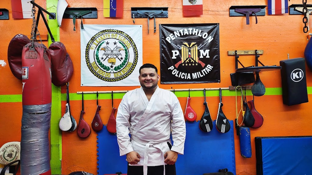  Vi's Karate Do School