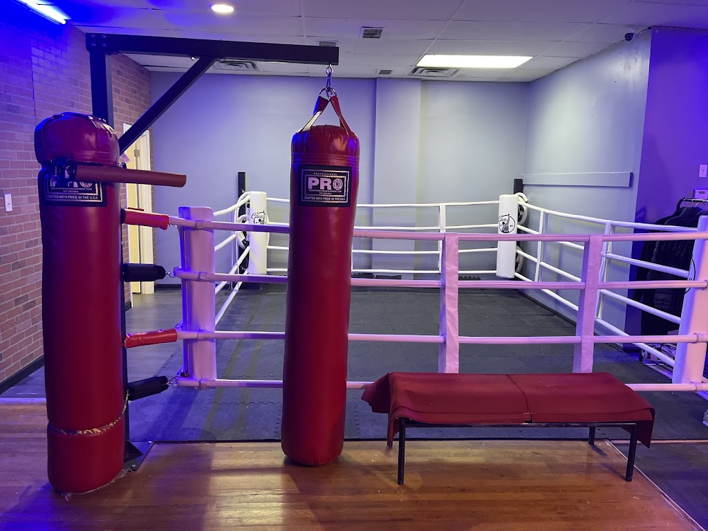  The Cave Astoria Boxing