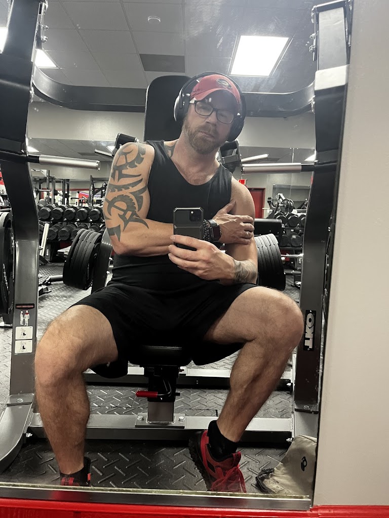  24Seven Family Fitness Rincon by Allen and Amanda Jenkins