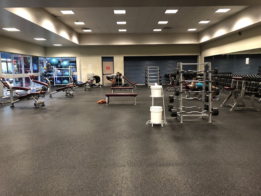  Ritz-Epps Physical Fitness Center at Fort Bragg