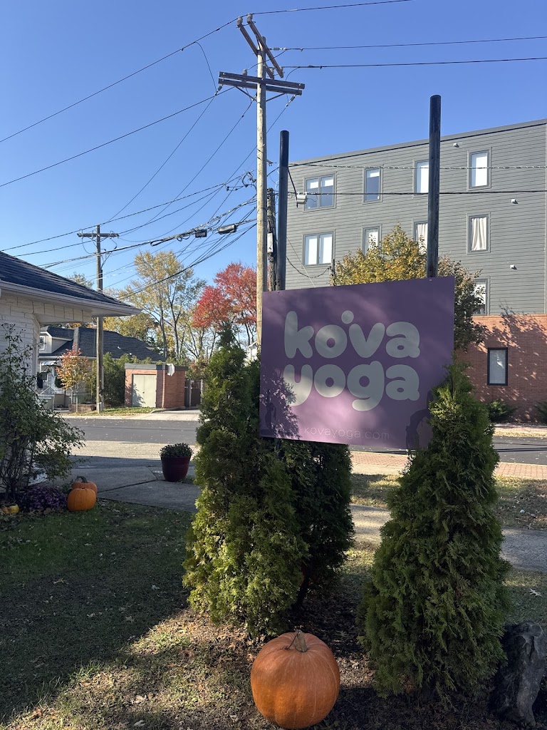 Kova Yoga