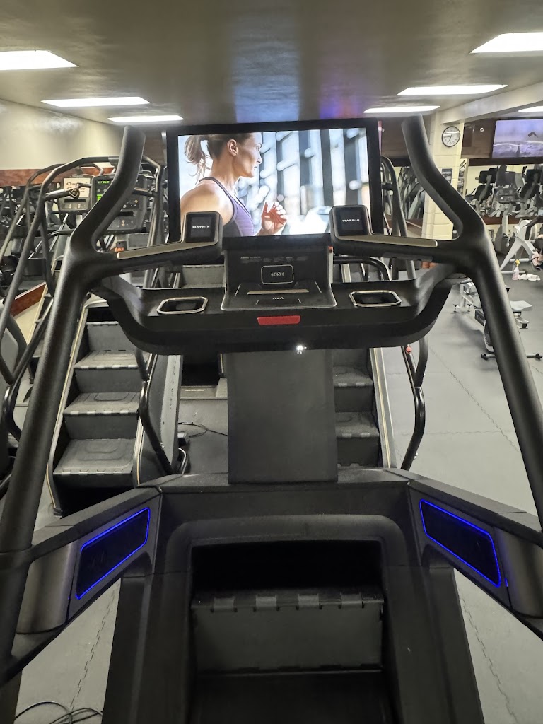  Red Lerille's Health & Racquet Club