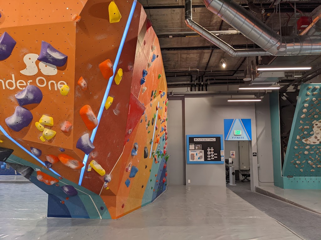  Sender One - Playa Vista