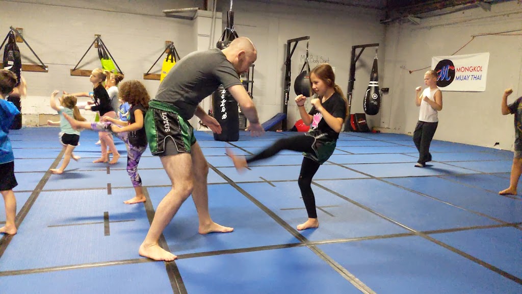  Hominidae Fitness and Martial Arts