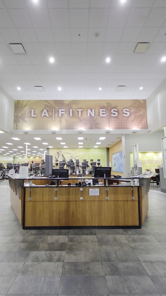  LA Fitness