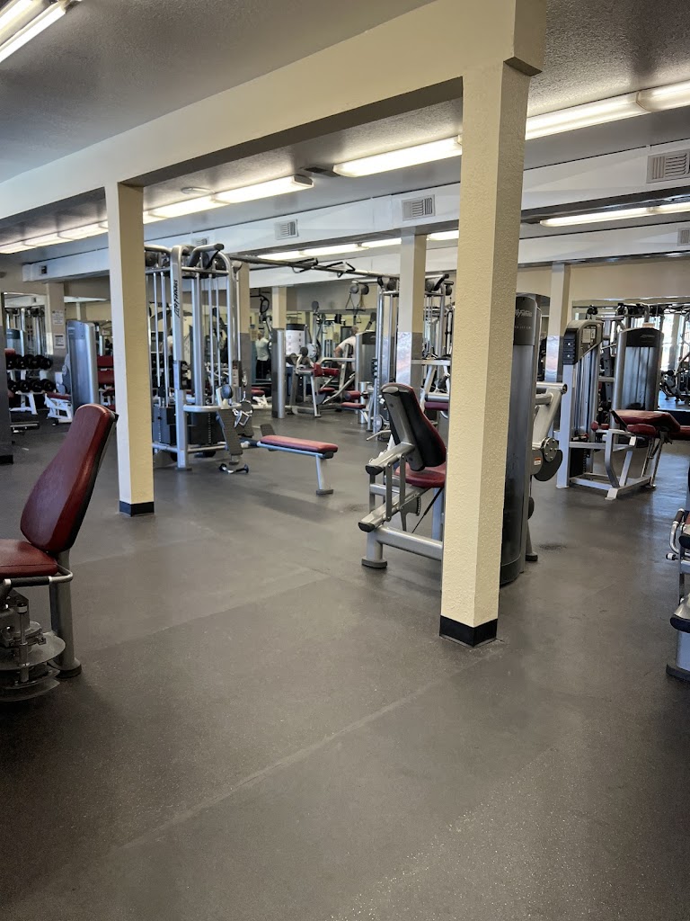  Lakeridge Athletic Club