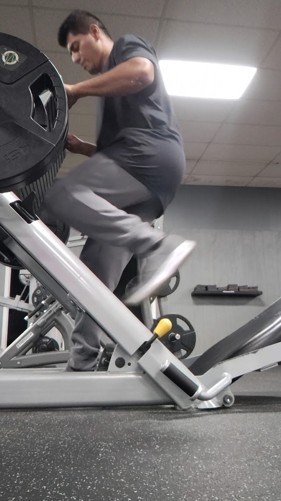  Volunteer Fitness Center & Tanning