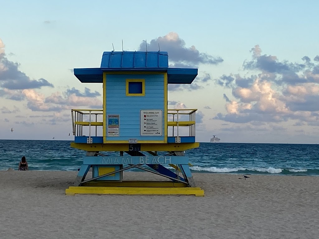  Muscle Beach South Beach