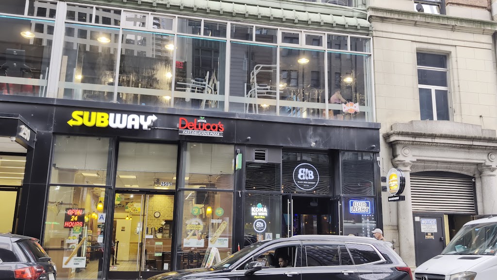  Crunch Fitness - 54th Street