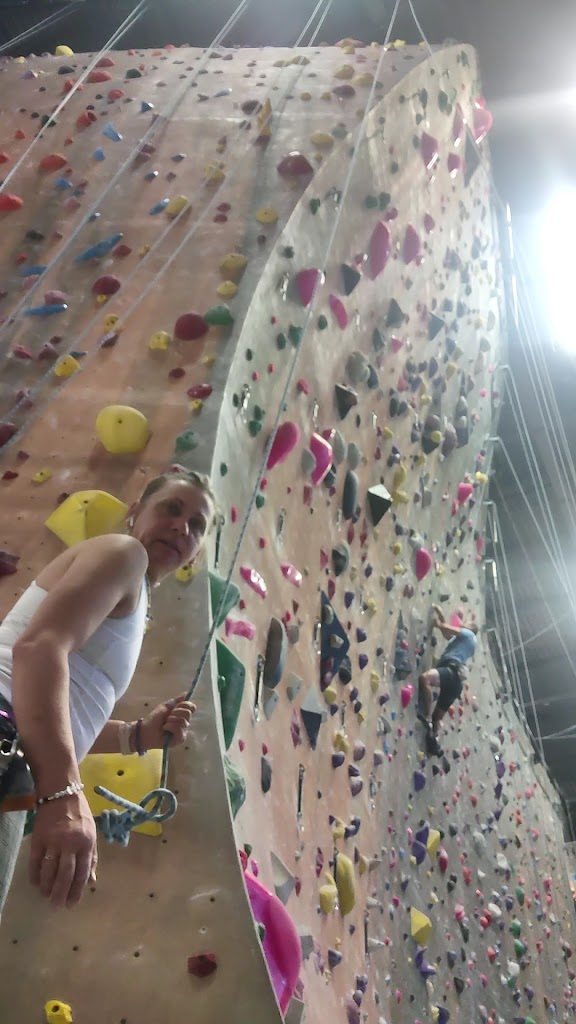  Momentum Indoor Climbing Sandy