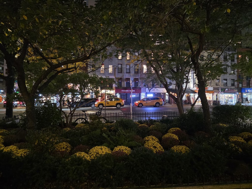  CompleteBody Midtown East