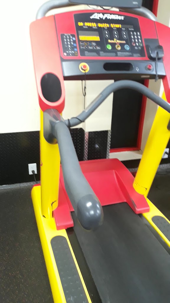  Retro Fitness